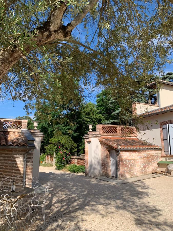Chambre D'Hotes Et Table D'Hotes Domaine De La Terrasse Sas Et Gite Anda Montauban Lacourt-Saint-Pierre エクステリア 写真
